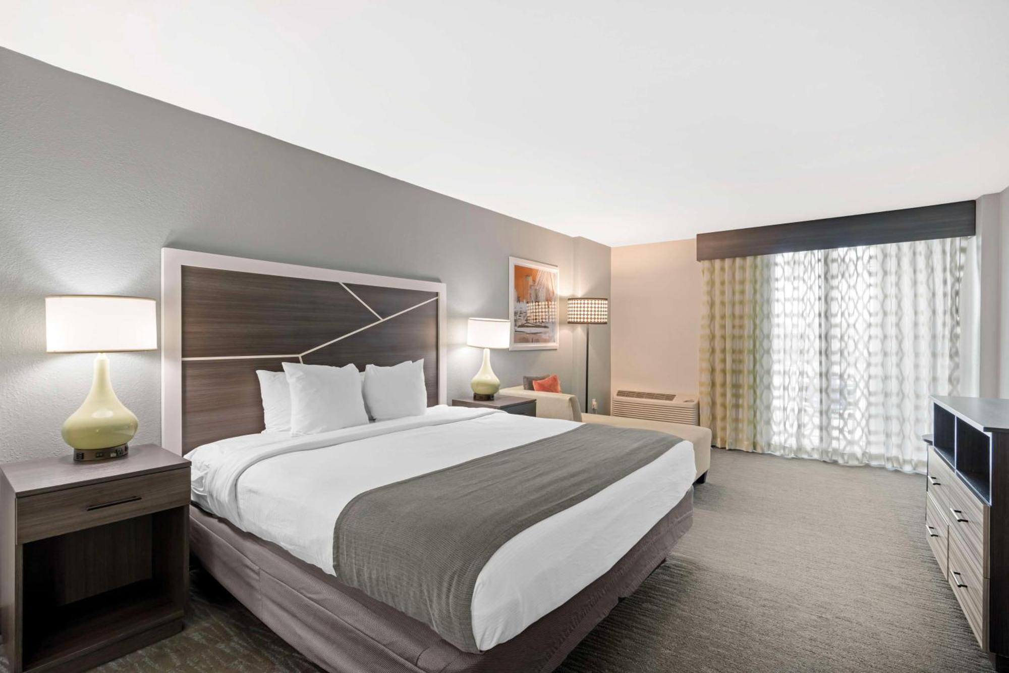 Best Western Plus Daytona Inn Seabreeze Daytona Beach Bagian luar foto